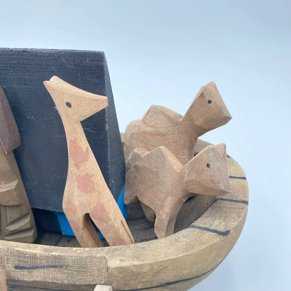 Vintage Noah's Ark Wooden Hand‎ Carved Painted 18 piece Set Noah Animals Story